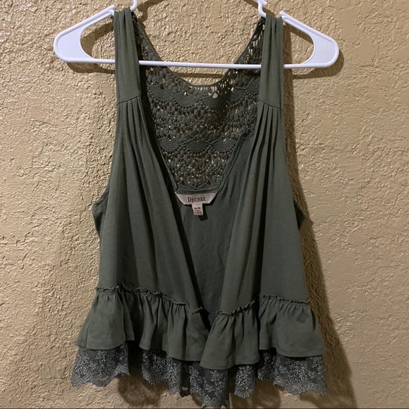 Decree lace vest